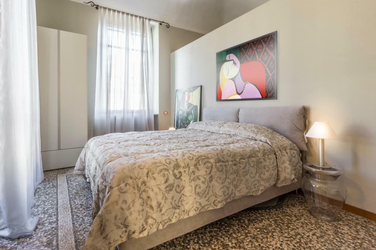 Roero Suite In The City Center Asti Exterior photo